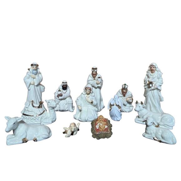 Christmas Nativity scene figures porcelain. Christmas Decor! Jesus. Holiday. - Picture 1 of 7